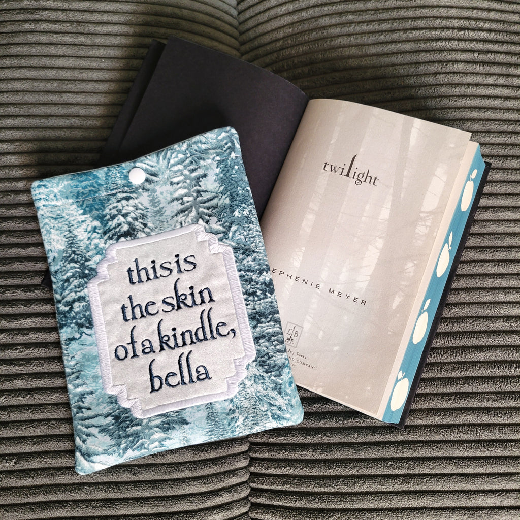 Skin of a Killer Kindle Kobo Lightly Padded Kindle E-Reader Sleeve with Snap