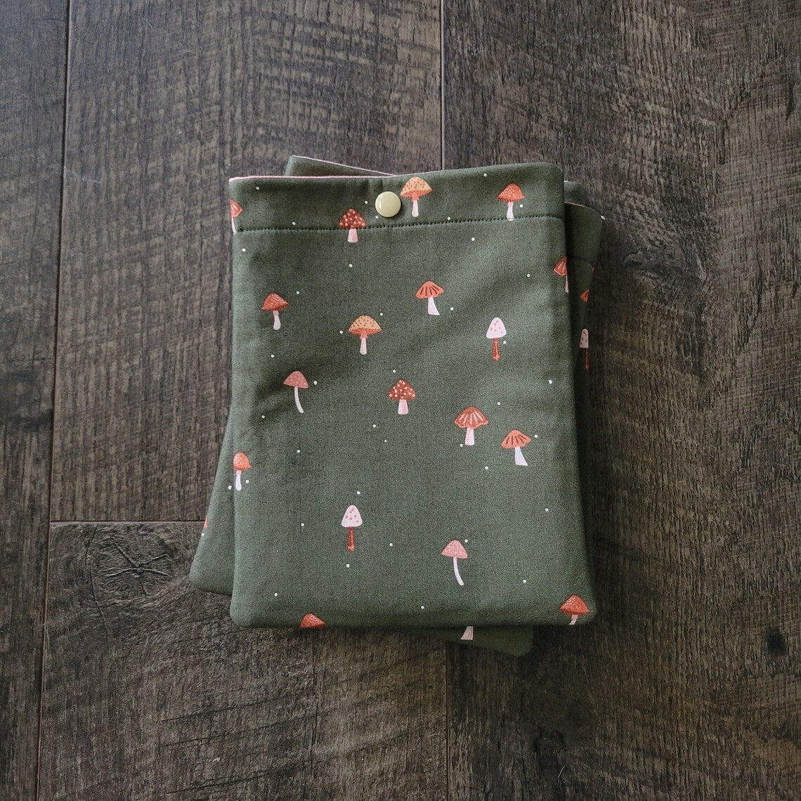 Spring Collection Fae Faerie Olive Mushroom Lightly Padded Kindle E-Reader Sleeve with Snap