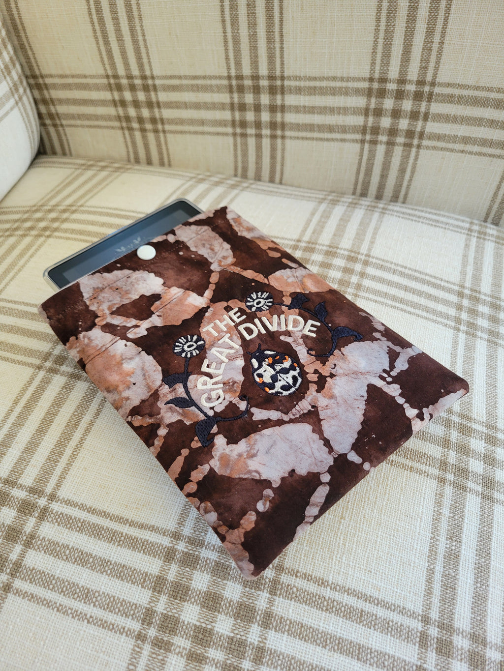 The Great Divide E-Reader Sleeve