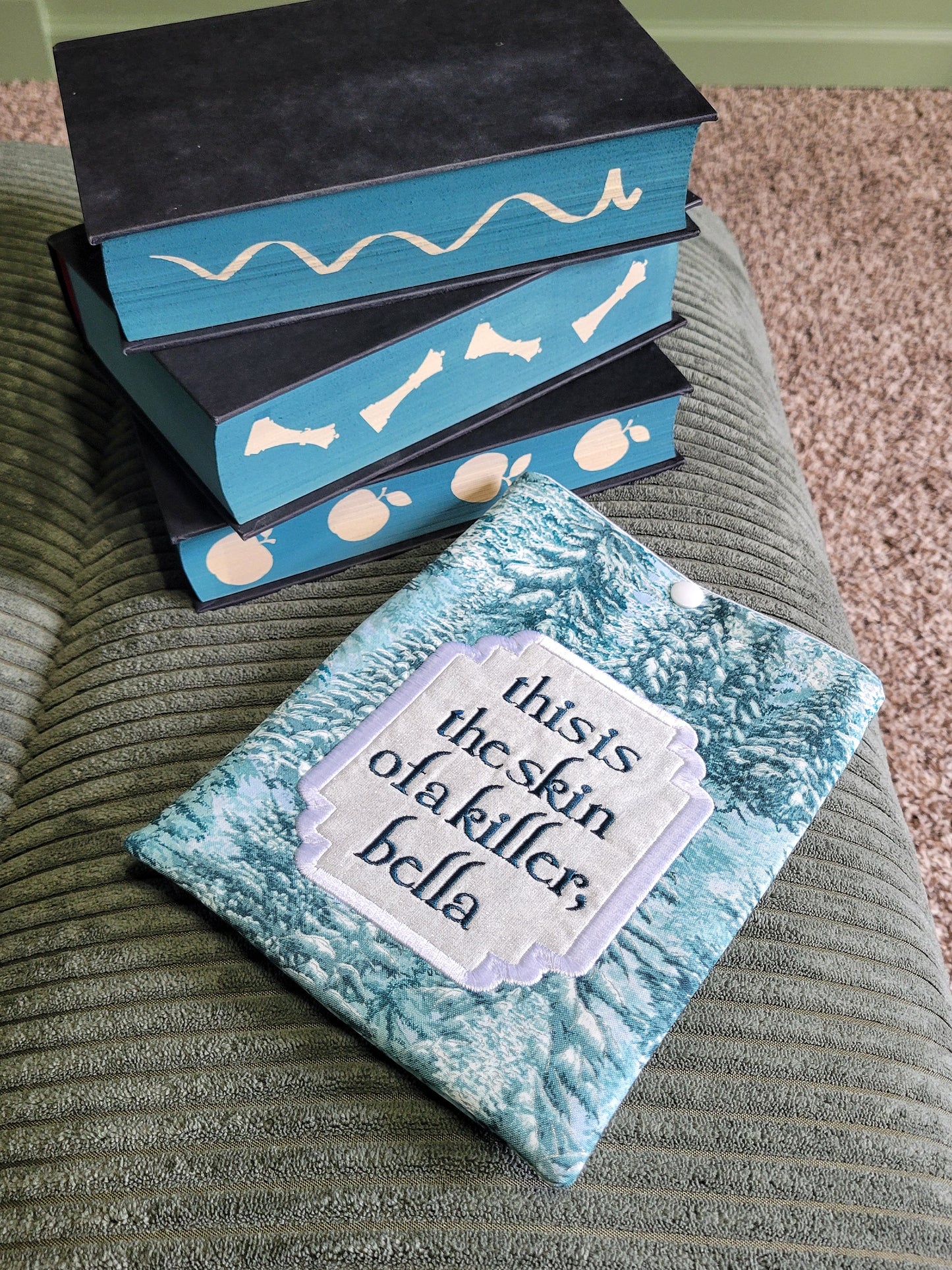 Skin of a Killer Kindle Kobo Lightly Padded Kindle E-Reader Sleeve with Snap