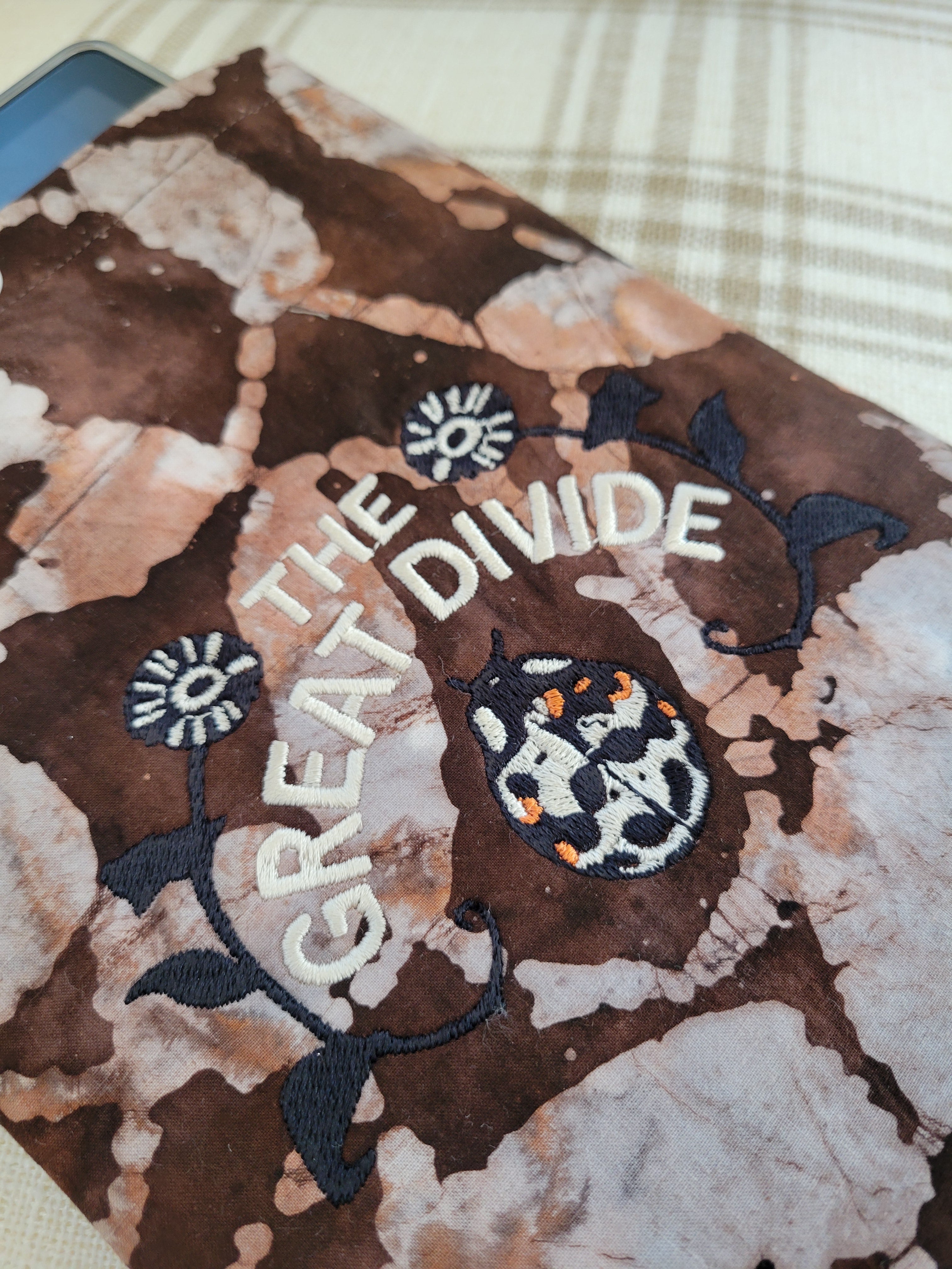The Great Divide E-Reader Sleeve