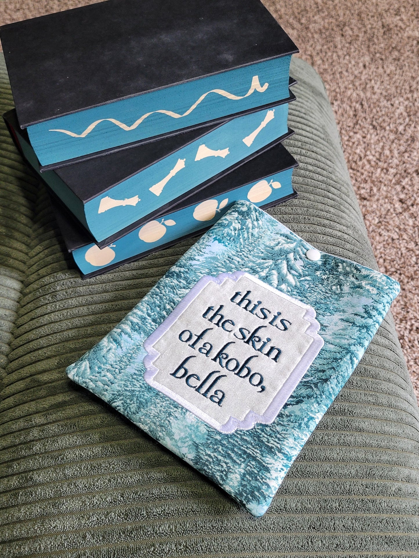 Skin of a Killer Kindle Kobo Lightly Padded Kindle E-Reader Sleeve with Snap